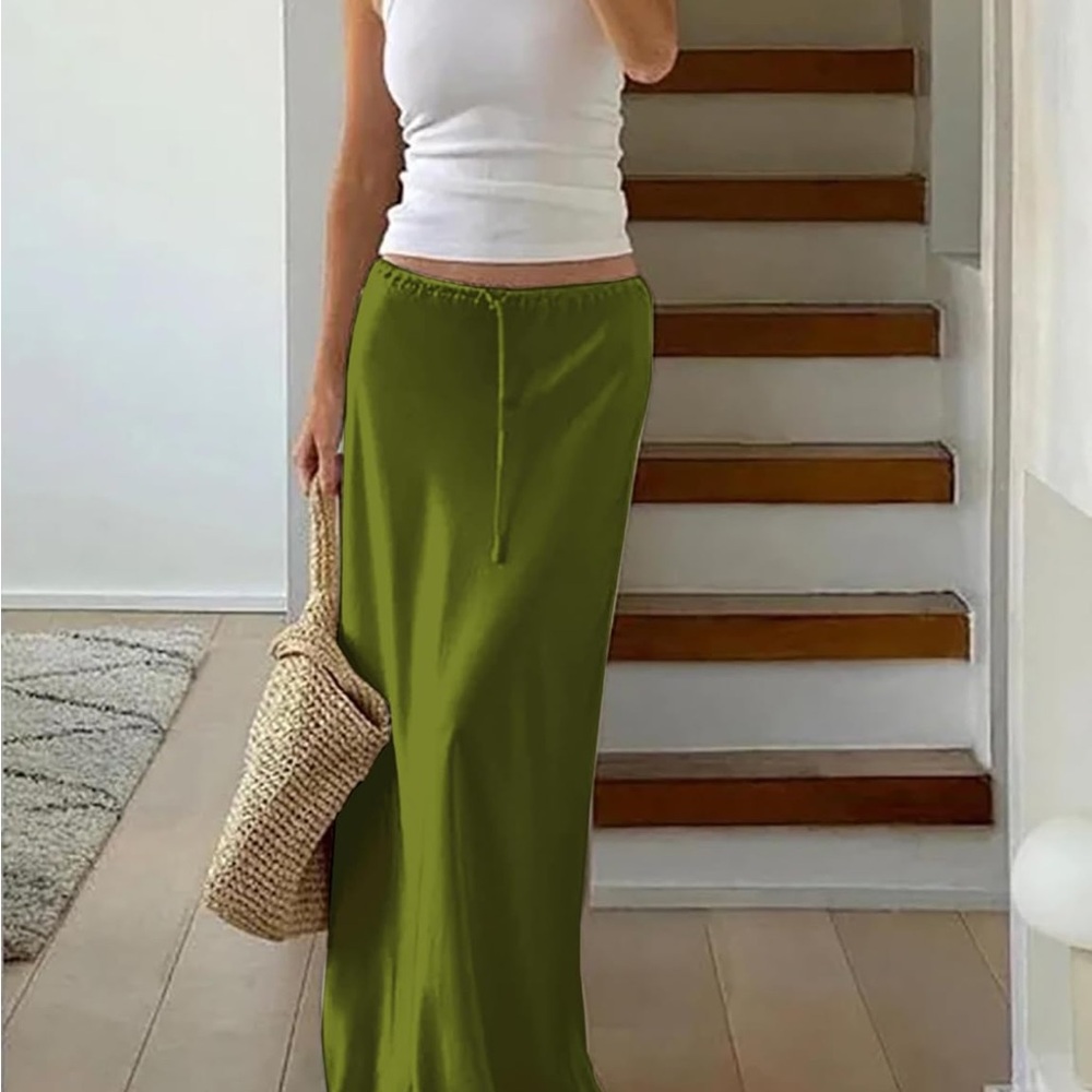 Elegant Green Maxi Skirt